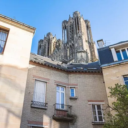 Clocher De La Cathedrale De *