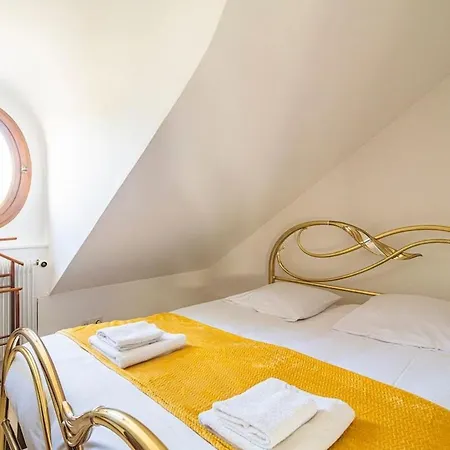 Clocher De La Cathedrale De Апартаменты Реймс