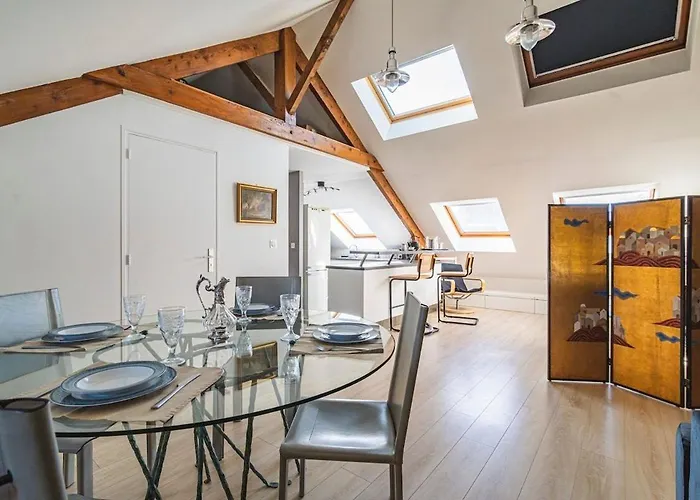 Clocher De La Cathedrale De * Reims